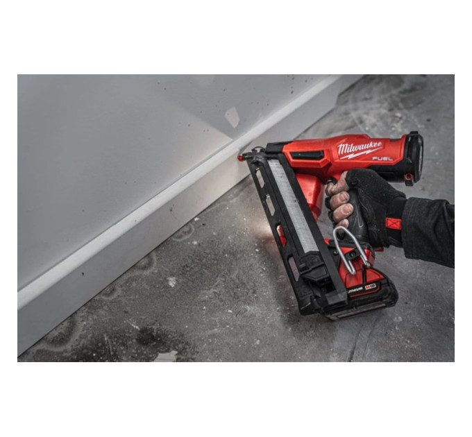 Пистолет гвоздезабивной аккумуляторный бесщёточный MILWAUKEE M18 FN15GA-0X (32-64мм)(каркас, HDкейс)