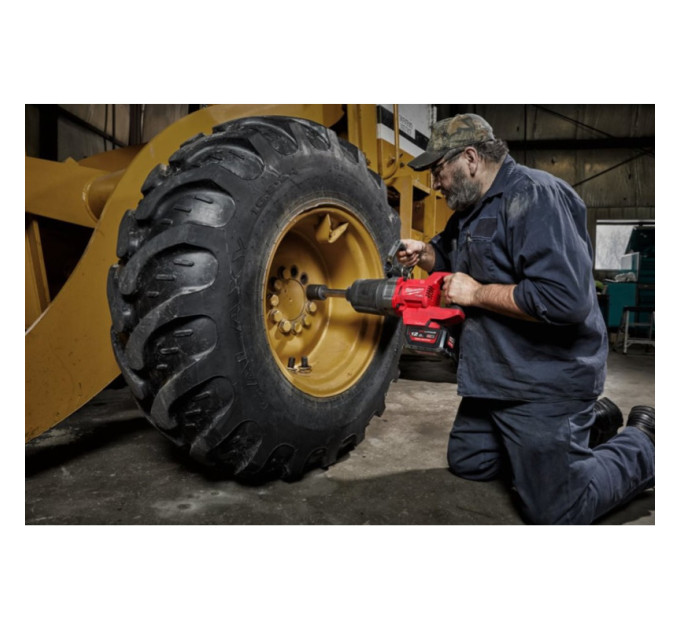 Гайковерт аккумуляторный бесщеточный MILWAUKEE 1'' (2711Нм) M18 ONEFHIWF1D-0C, с кольцом (каркас)