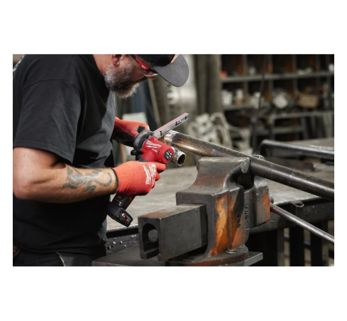 Шліфмашина стрічкова акумуляторна безщіткова MILWAUKEE M12 FBFL13-402B (13мм) (ЗУ+2Х4Ач+сумка)