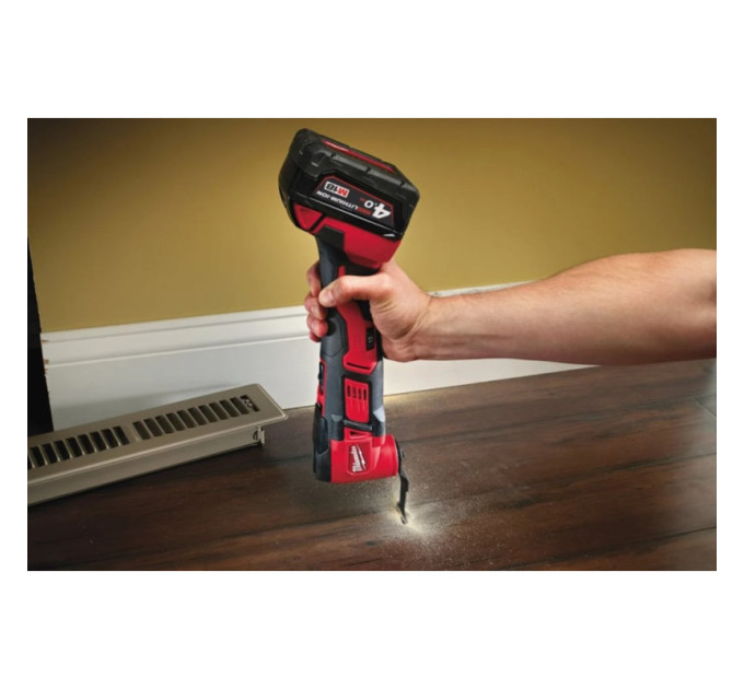Инструмент многофункциональный аккумуляторный MILWAUKEE M18 BMT-421C (ЗУ+2акк.+кейс)