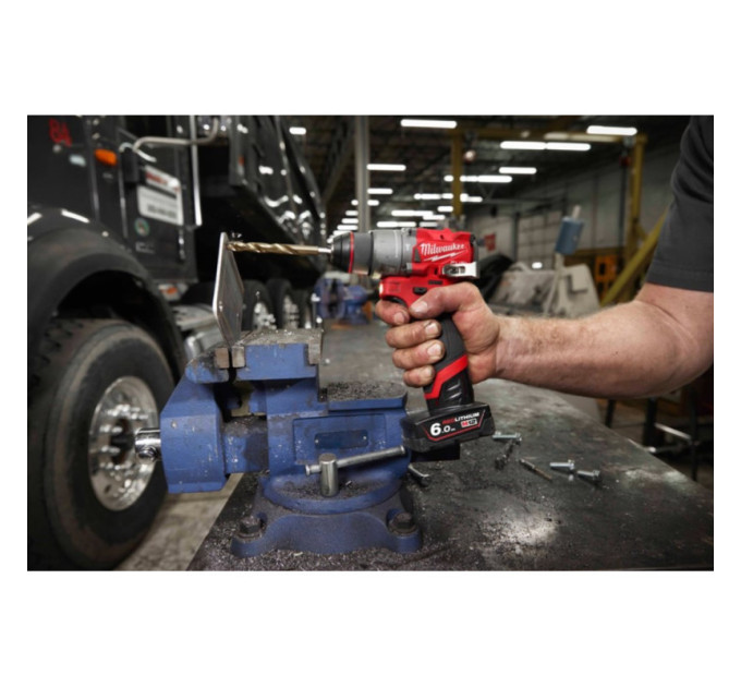 Дриль-шуруповерт акумуляторна безщіткова ударна MILWAUKEE M12 FPD2-0 (37/45 Нм) (каркас)