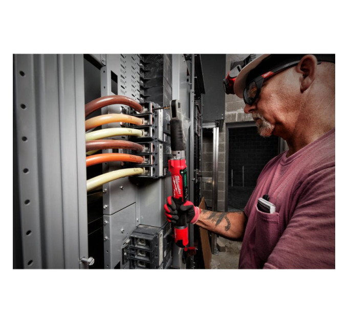 Ключ динамометрический электронный MILWAUKEE 3/8'' (13.6 - 135.6Нм) M12 ONEFTR38-201C(ЗУ+2Х2Ач+кейс)