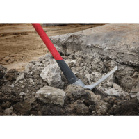 Кирка с рукояткой из стекловолокна Fiberglass MILWAUKEE, 2,3кг