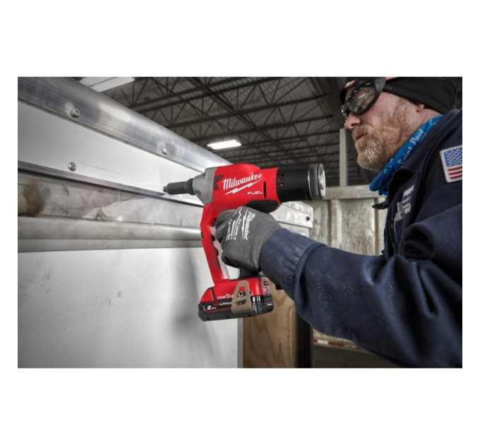 Заклепочник акумуляторний бесщеточный MILWAUKEE M18 ONEFPRT-0X (Ø4,8-7,0мм)(каркас+HDкейс)