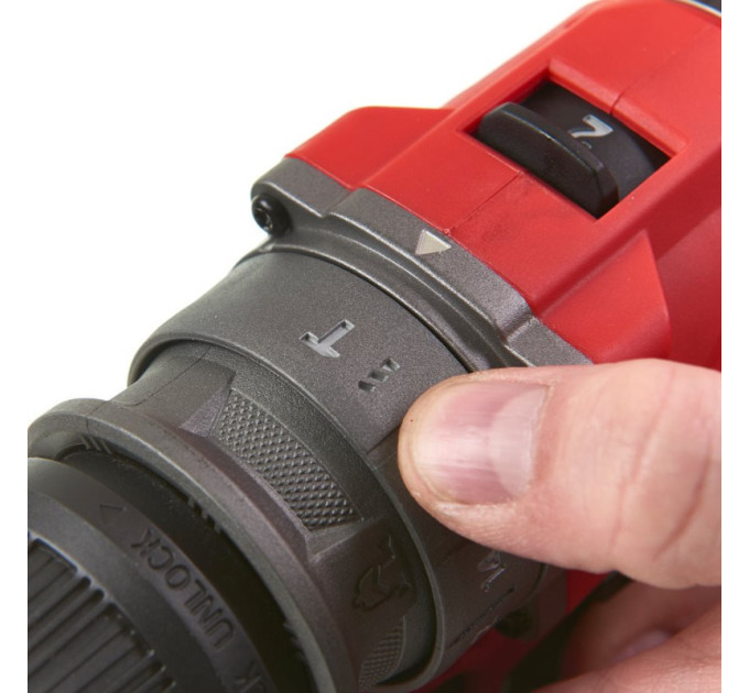 Дриль-шуруповерт акумуляторна безщіткова ударна MILWAUKEE M12 FPDXKIT-202X(37Нм)(2нас+2Х2Ач+кейс)