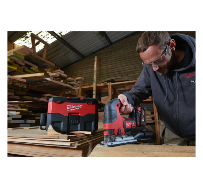 Пила лобзиковая аккумуляторная MILWAUKEE M18 BJS-402C (ЗУ+2акк.Х4Ач+кейс)