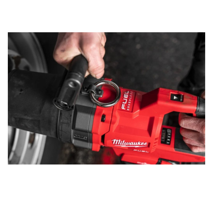 Гайковерт акумуляторний безщітковий MILWAUKEE 1'' (2711Нм) M18 ONEFHIWF1DS-121C, з кільцем (ЗУ+1ак.)
