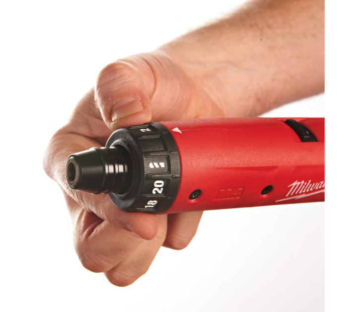Акумуляторна викрутка MILWAUKEE M4 D-202B крутий.