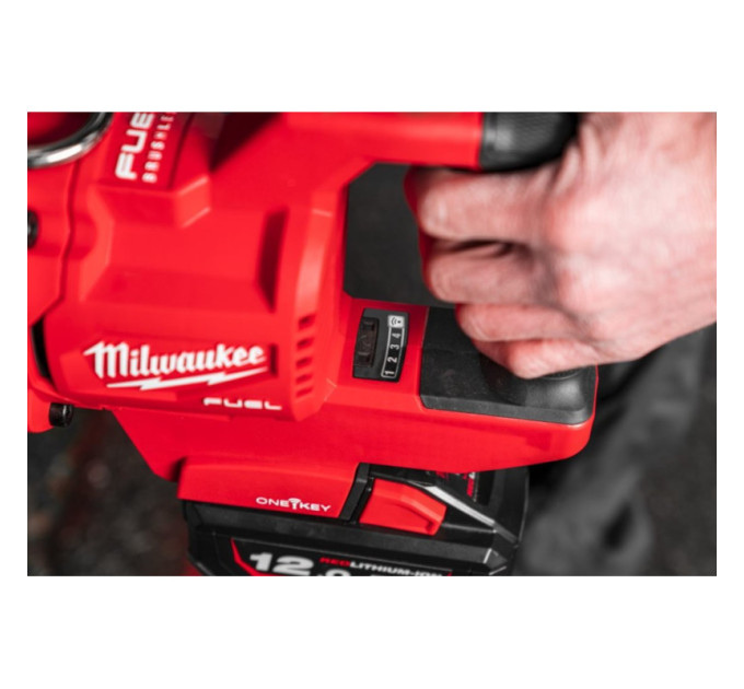 Гайковерт аккумуляторный бесщеточный MILWAUKEE 1'' (2711Нм) M18 ONEFHIWF1DS-0C, с кольцом (каркас)