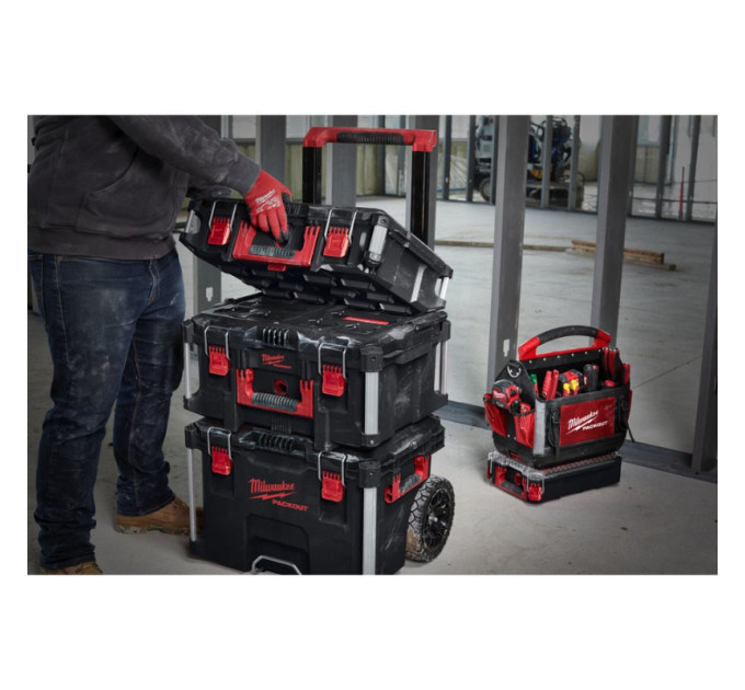 Ящик для інструментів на колесах PACKOUT MILWAUKEE TROLLEY BOX (560x410x650мм)
