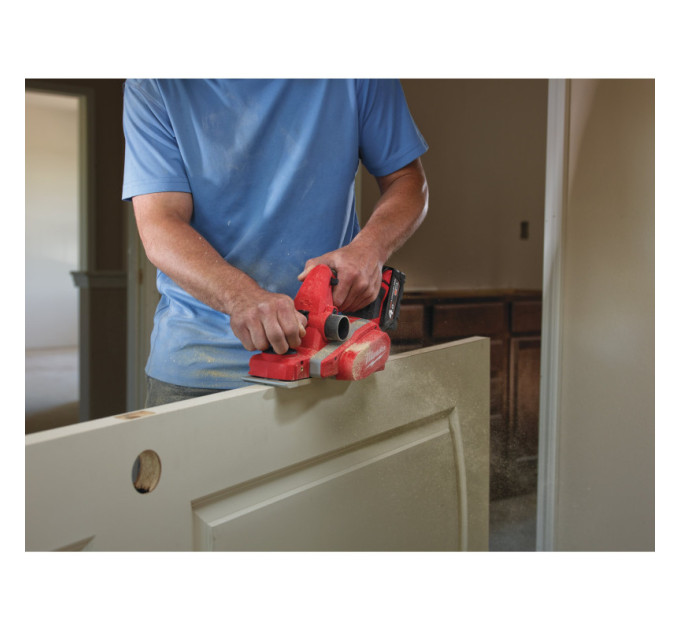 Рубанок аккумуляторный бесщёточный MILWAUKEE M18 BP-402C (ЗУ+2акк.Х4Ач+кейс)
