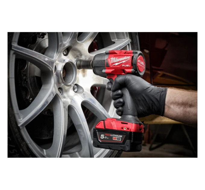 Гайковерт акумуляторний безщітковий MILWAUKEE 1/2" (881 Нм) M18 FMTIW2F12-0Х, з кільцем (каркас)