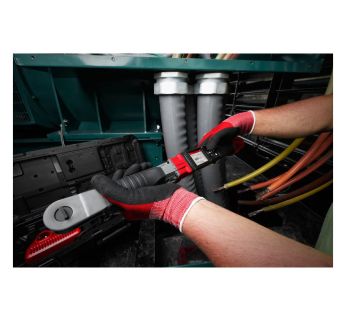 Ключ динамометрический электронный MILWAUKEE 3/8'' (13.6 - 135.6Нм) M12 ONEFTR38-201C(ЗУ+2Х2Ач+кейс)
