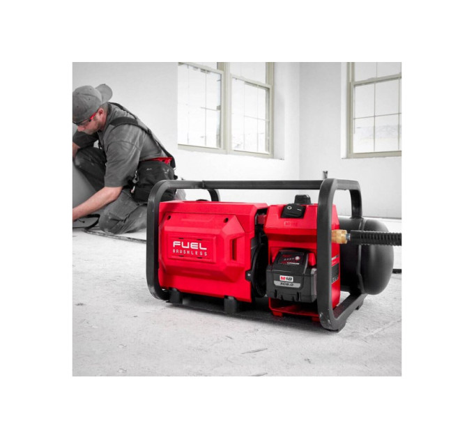 Компрессор аккумуляторный бесщеточный MILWAUKEE M18 FAC-0 (ресивер 9,5л, 9,3 БАР)