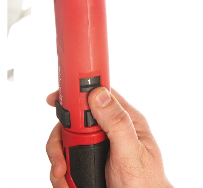 Акумуляторна викрутка MILWAUKEE M4 D-202B крутий.