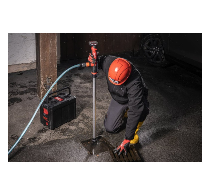 Насос аккумуляторный для перекачки жидкости MILWAUKEE M12 BSWP-601 (ЗУ+1акк.Х6Ач)