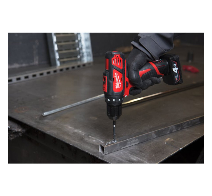Дриль-шуруповерт акумуляторний MILWAUKEE M12 BDD-0 (30 Нм) (заміна на 4933499683)