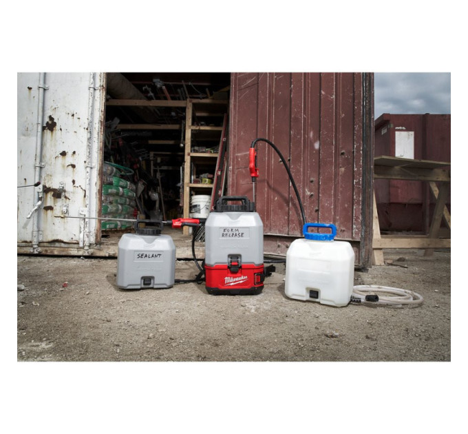 Опрыскиватель аккумуляторный ранцевый MILWAUKEE M18 BPFP-CCST SWITCH TANK™ емкость для бетона