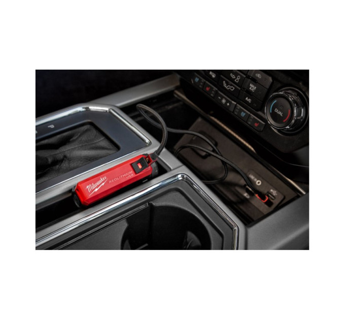 Аккумулятор и зарядное устройство (POWERBANK) 2,1А MILWAUKEE, L4 PPS-301, с зарядным устройством USB