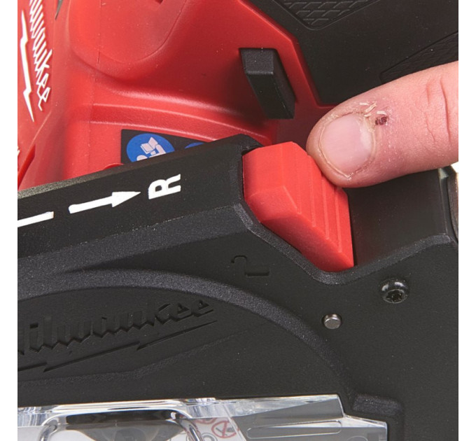Пила дисковая универсальная аккумуляторная бесщёточная MILWAUKEE M12 FCOT-0, Ø76 (каркас)