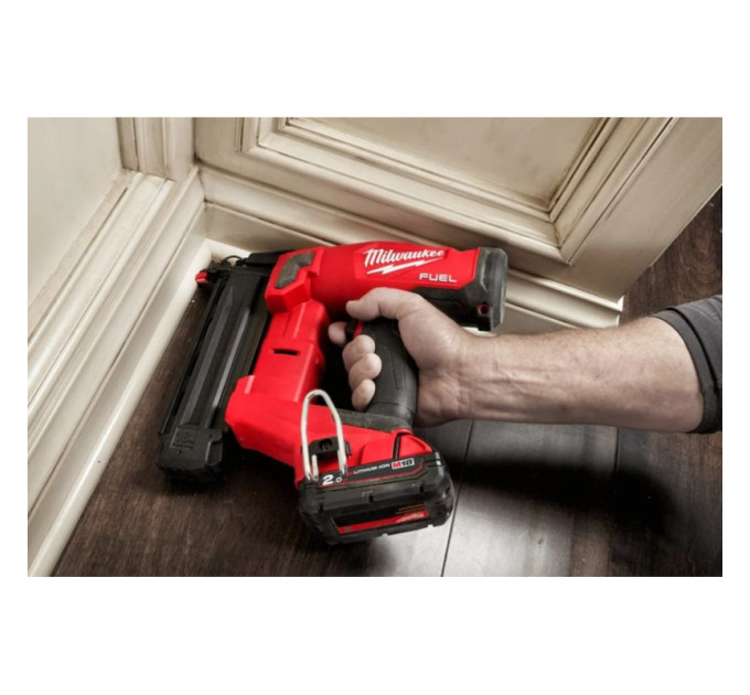 Пистолет гвоздезабивной аккумуляторный бесщёточный MILWAUKEE M18 FN18GS-0X (16-54мм)(каркас+HDкейс)