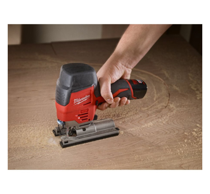 Пила лобзиковая аккумуляторная MILWAUKEE M12 JS-402B (ЗУ+2акк.Х4Ач+сумка)