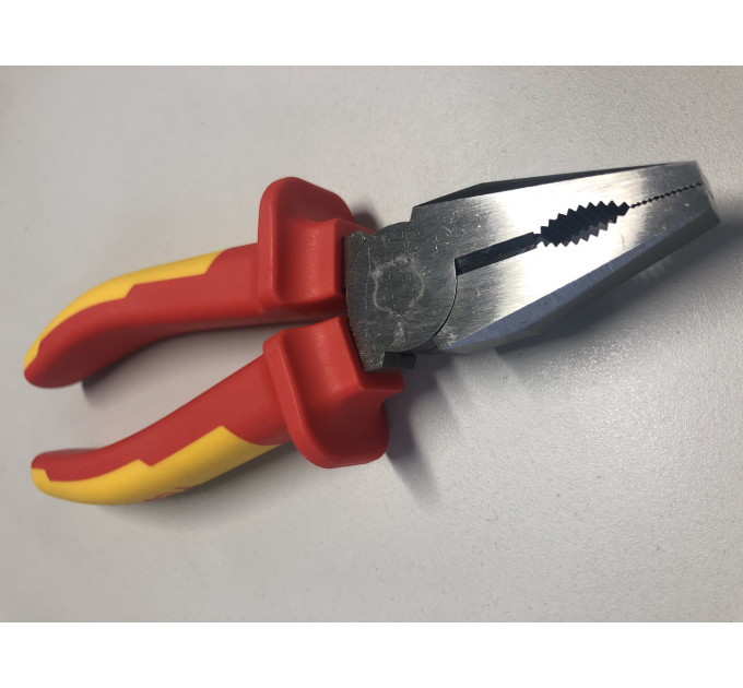 Пассатижи электрика 7" 1000V VDE TOPTUL DGCA2207