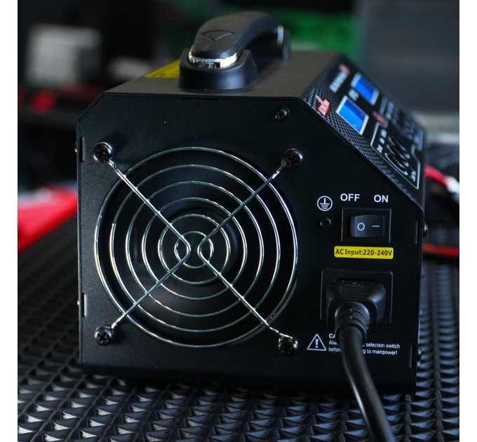 Зарядное устройство 2-канальное 2x22А 2-6S LiPo/LiHV 1100Вт 220В ULTRA POWER PROTESTER UP1100